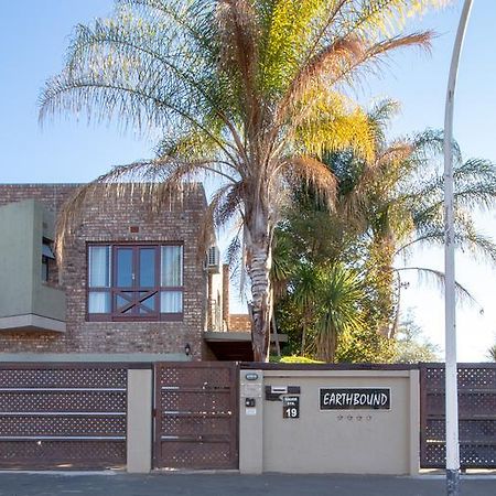 Earthbound Guest House Oudtshoorn Kültér fotó